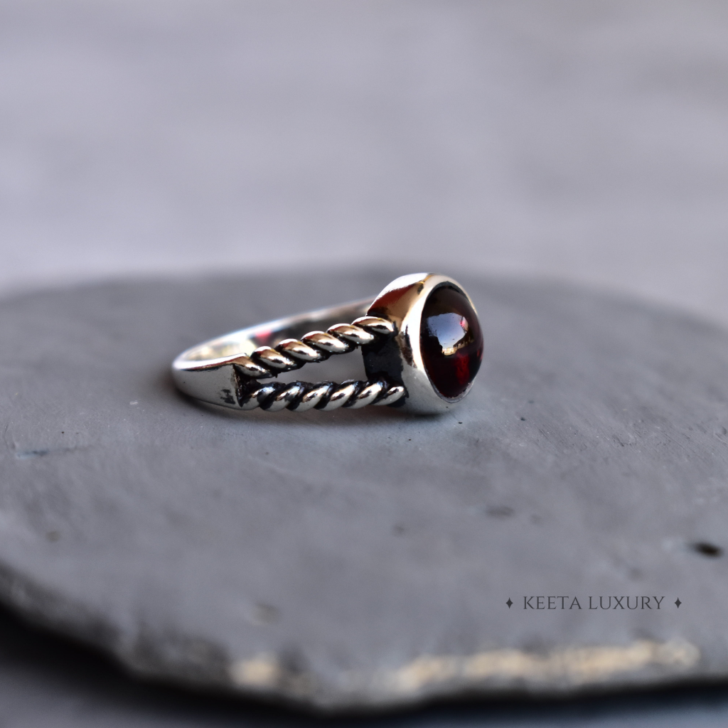Bohemian Dance - Garnet Ring -