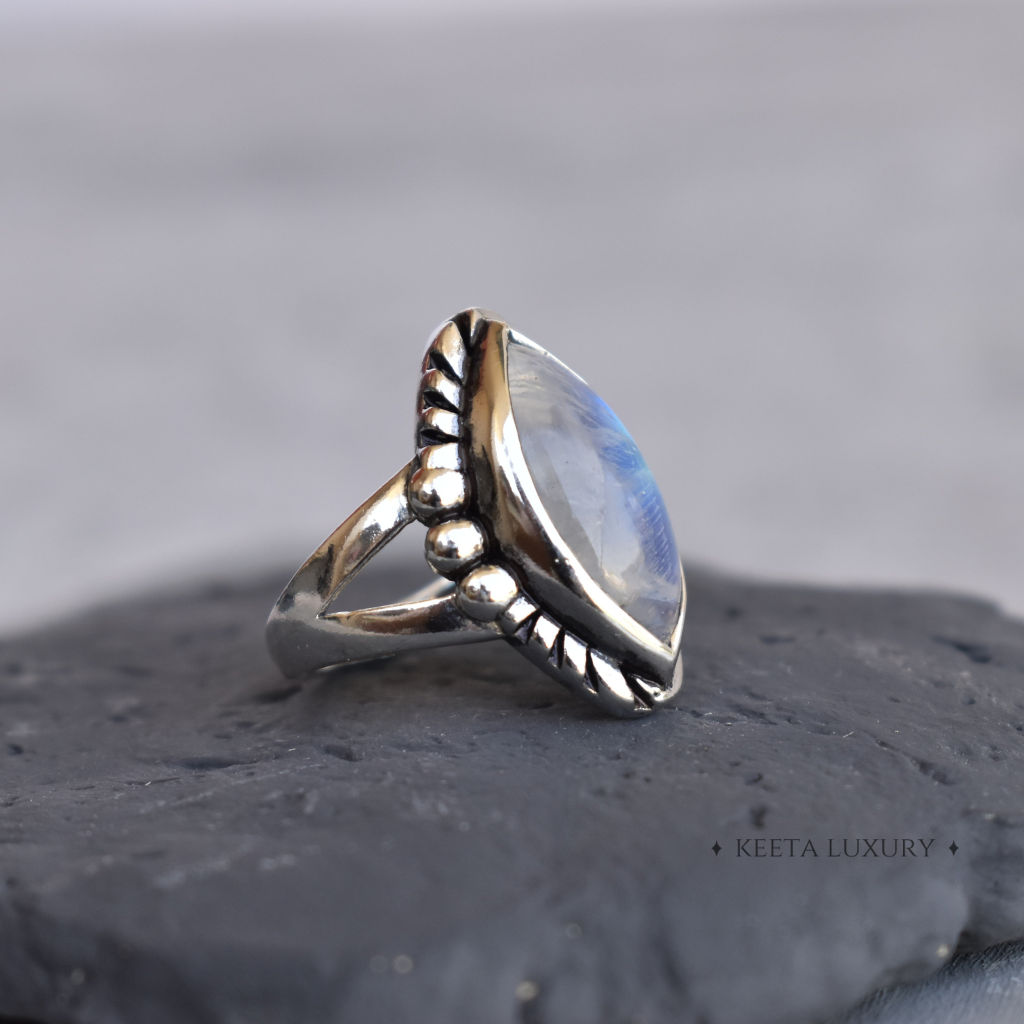 Bohemian Treasures - Moonstone Ring -
