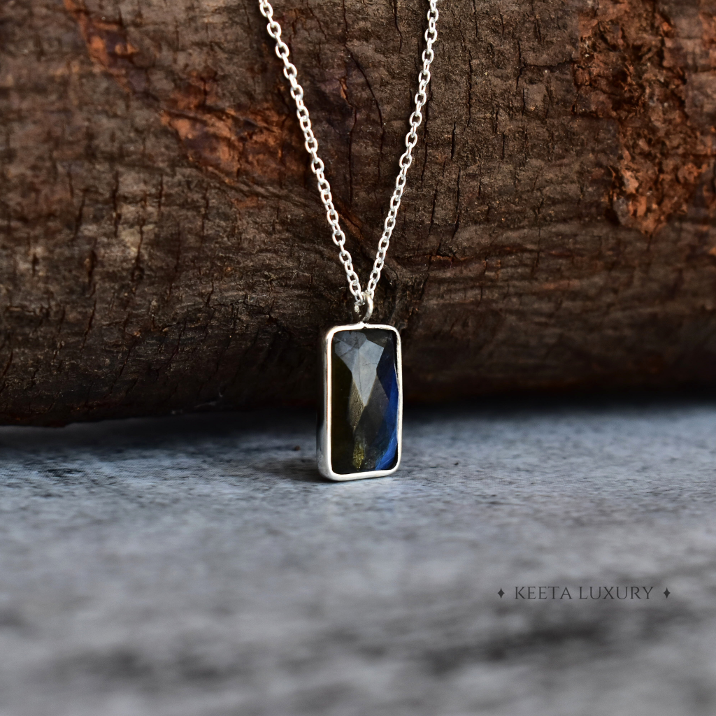 Bohemian Twist - Labradorite Necklace -