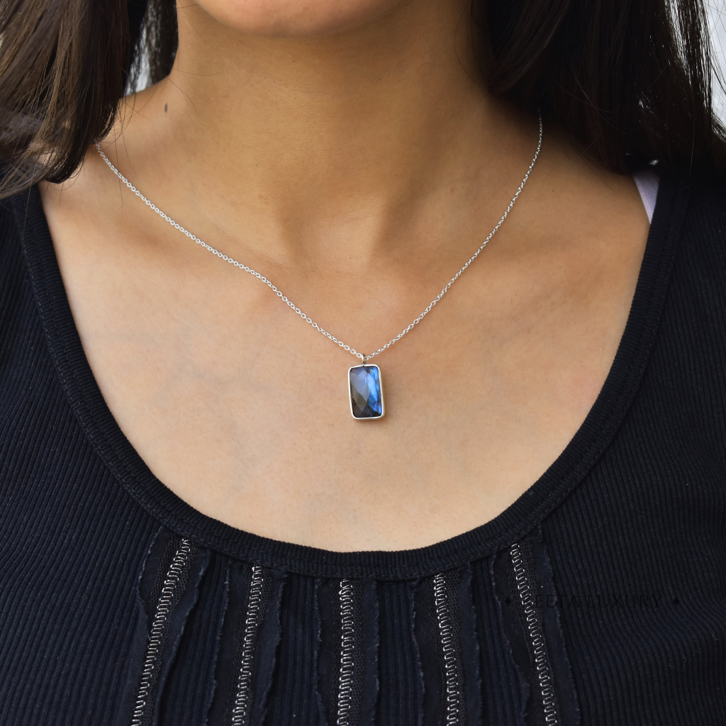 Bohemian Twist - Labradorite Necklace -