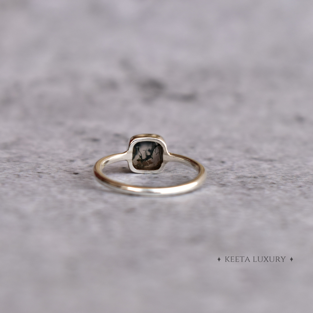 Comfort Cushion - Moss Agate Ring -