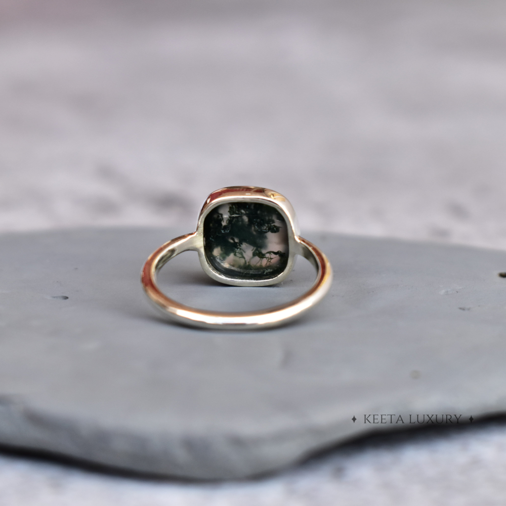 Cushion Conquer - Moss Agate Ring -