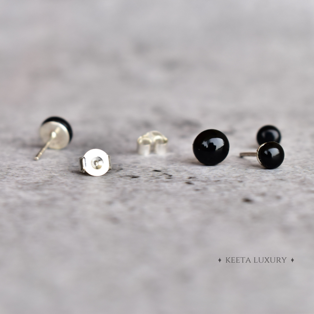 Dovey - Black Onyx Studs -