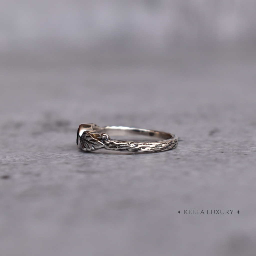Earth's Radiance - Black Onyx Ring -