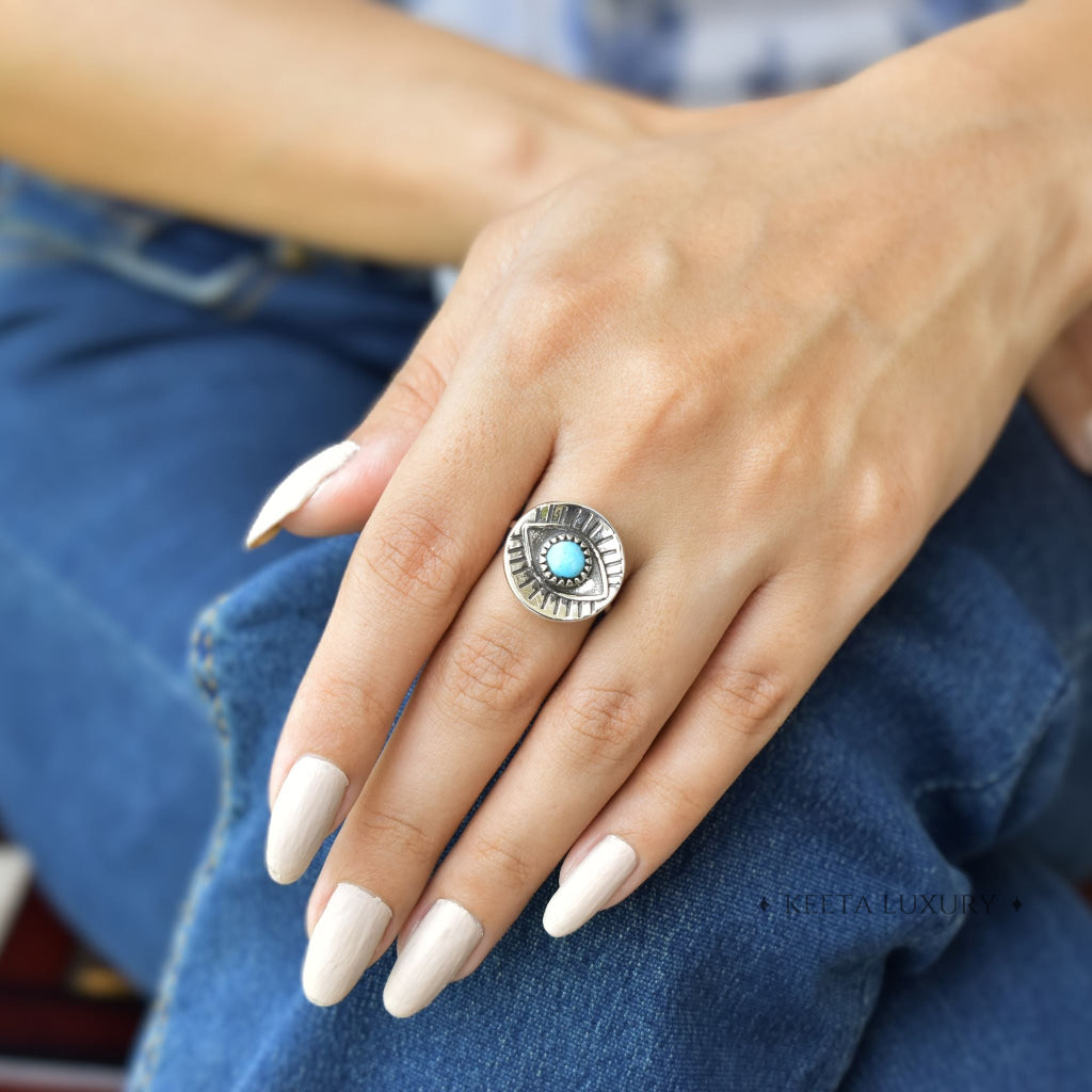 Gaze Guardian - Turquoise Ring -
