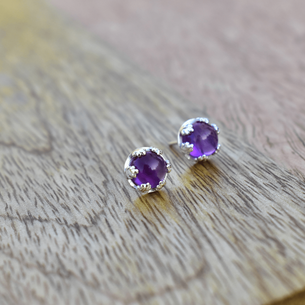 Leaf - Amethyst Stud -