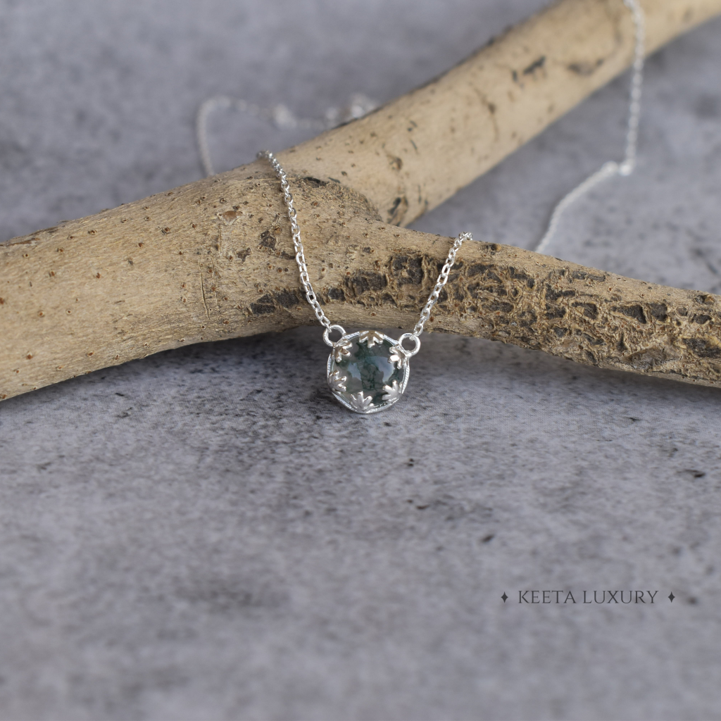 Leaf Sunshine - Moss Agate Necklace -