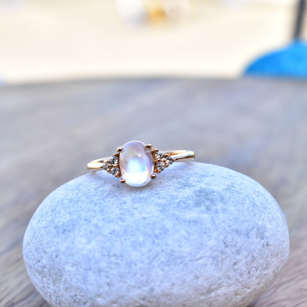 Luminous Moonlight - Moonstone Ring -