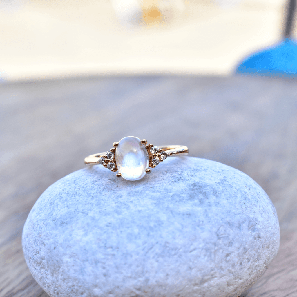 Luminous Moonlight - Moonstone Ring -