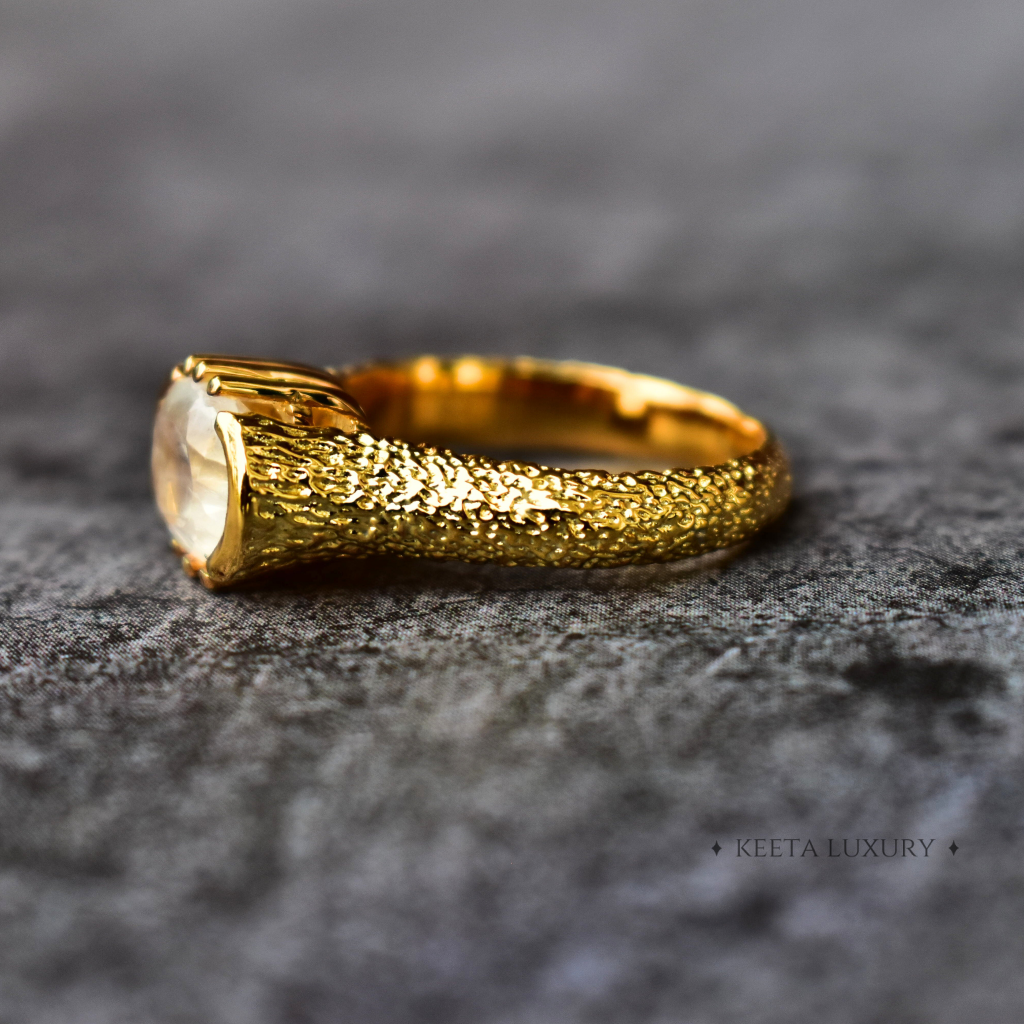 Luminous Texture - Moonstone Ring -