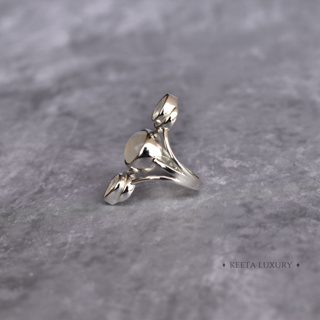 Lunar Trio - Moonstone Ring -