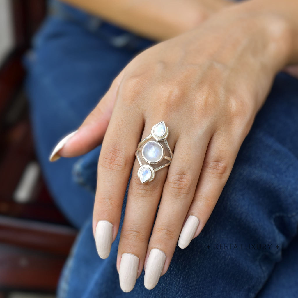 Lunar Trio - Moonstone Ring -