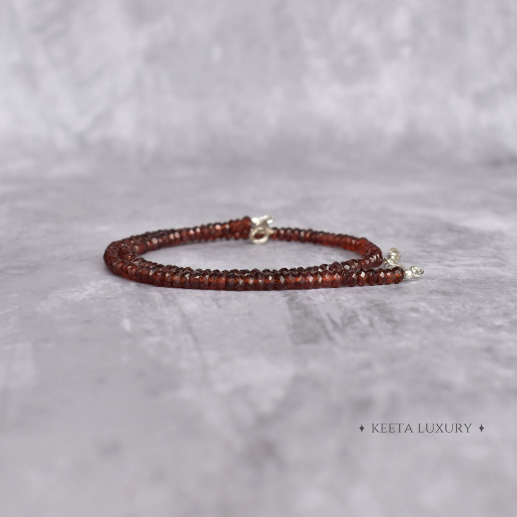 Luxe Line - Garnet Necklace Necklace