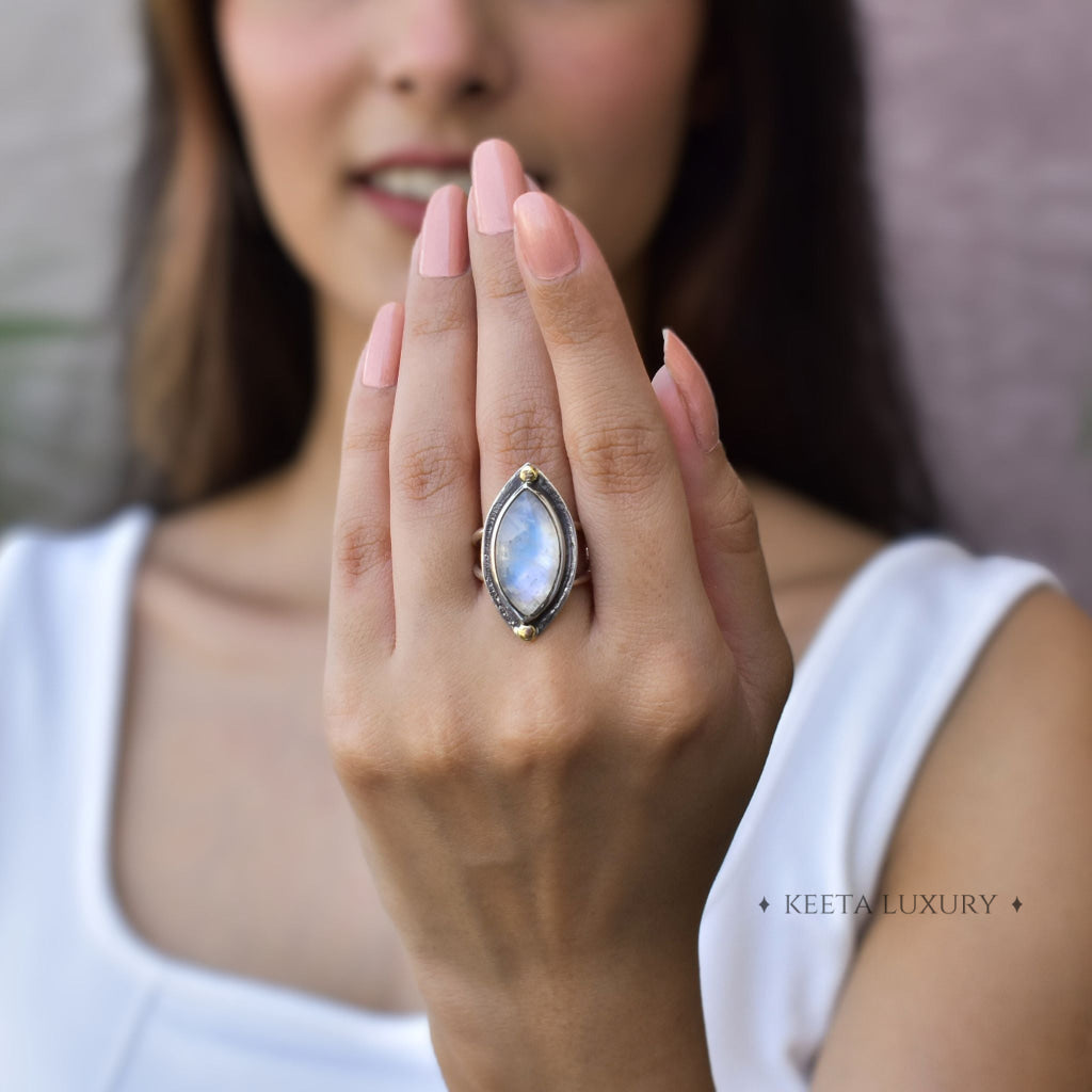 Marquise Beauty - Moonstone Ring -