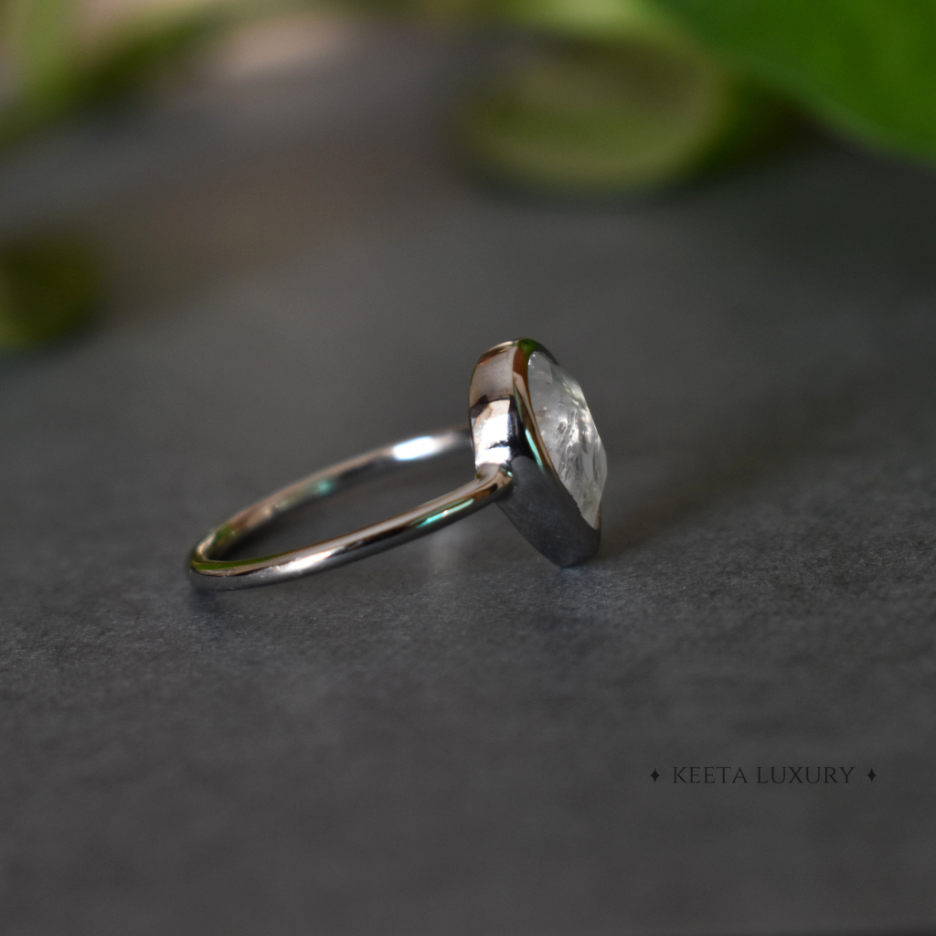 Moon Drop - Moonstone Ring -