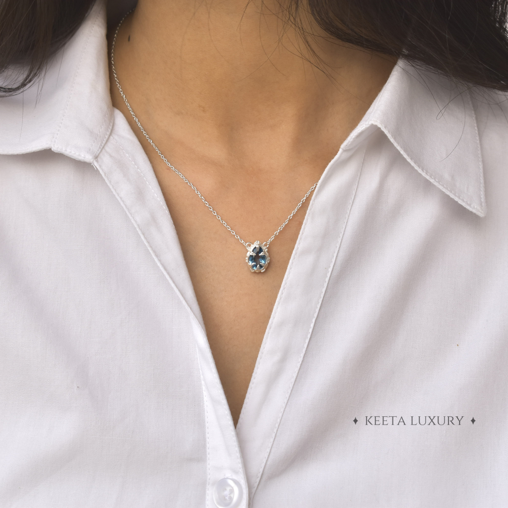 Nature Skin - Blue Topaz Necklace -
