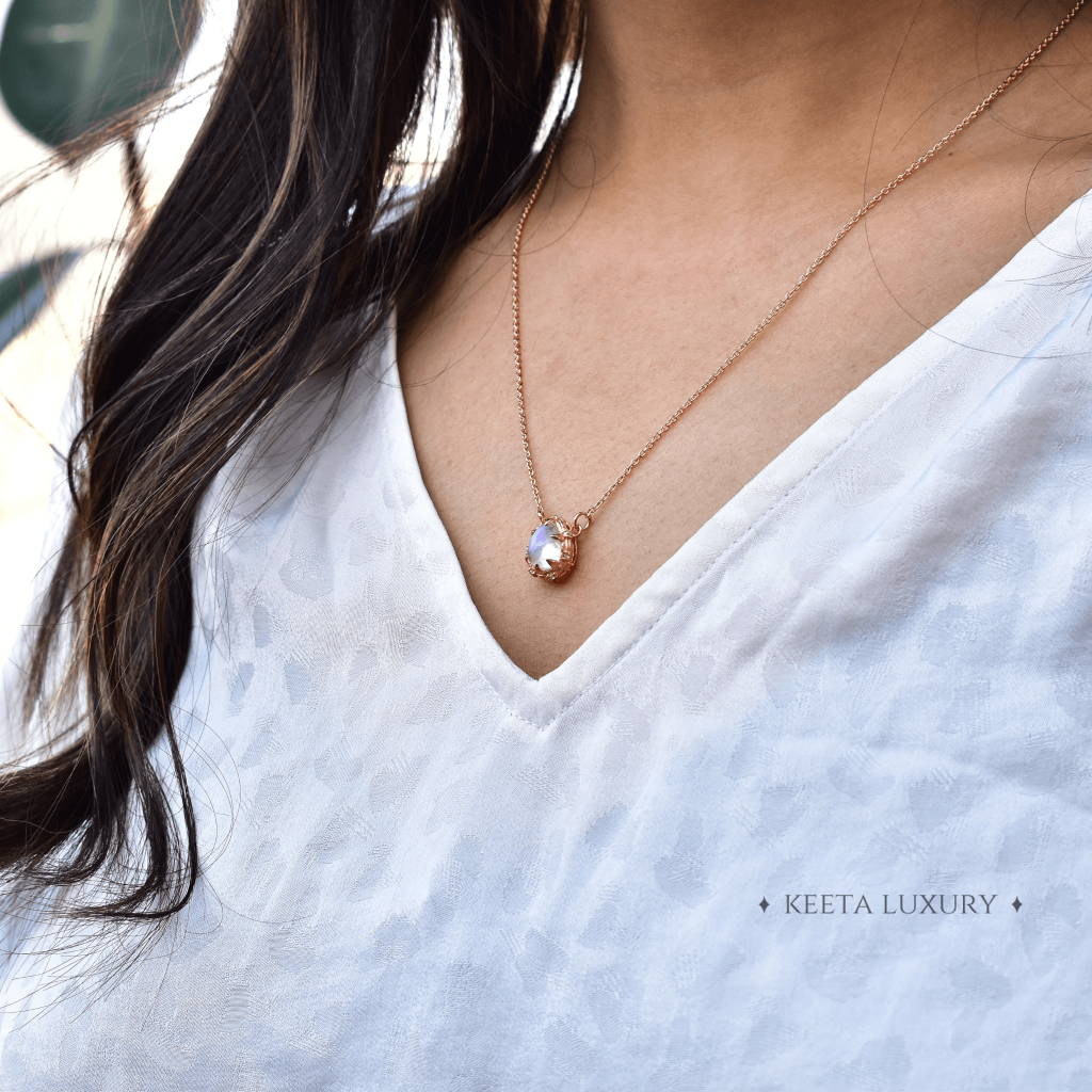 Nature Skin - Moonstone Necklace -