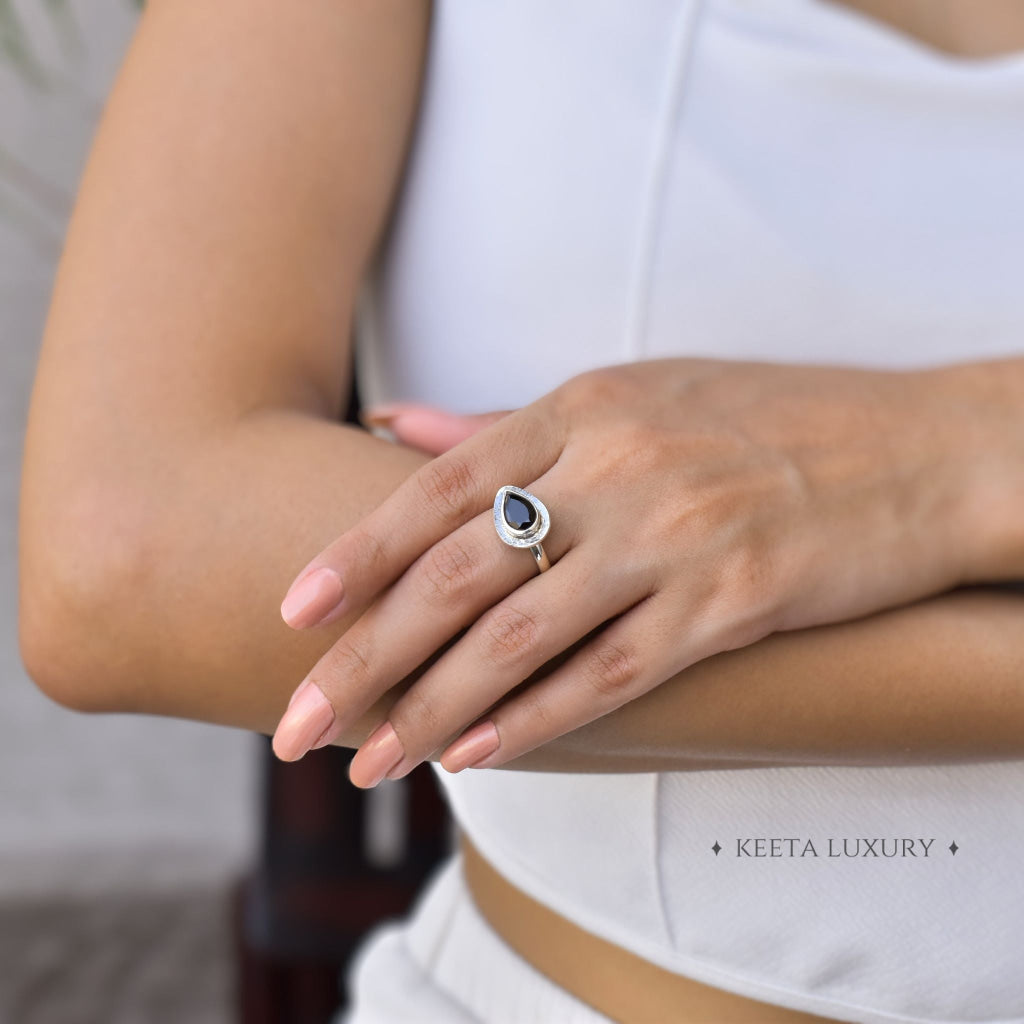 Pear Dream - Black Onyx Ring -
