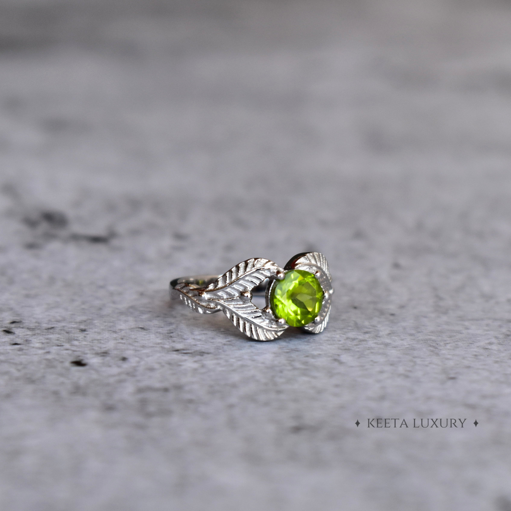 Pegasus - Peridot Ring -