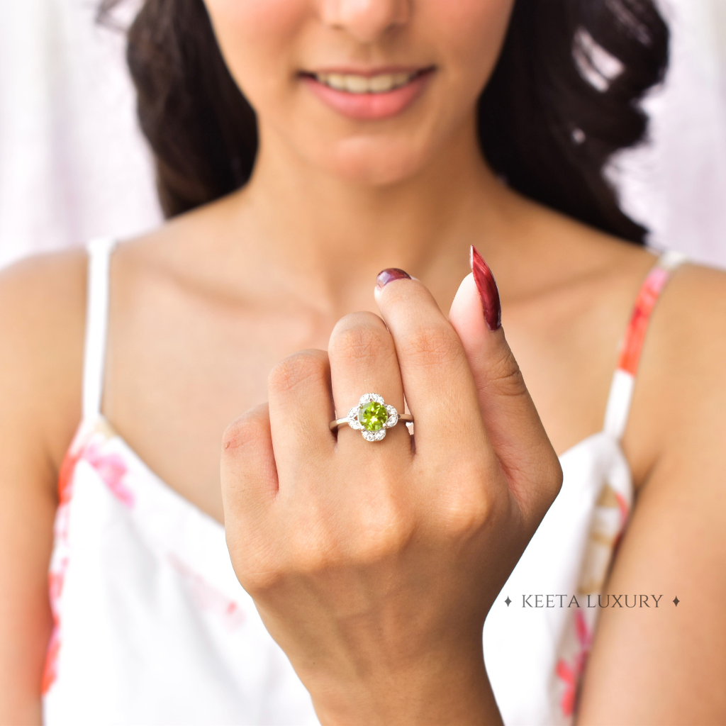 Pure Harmony - Peridot Ring -