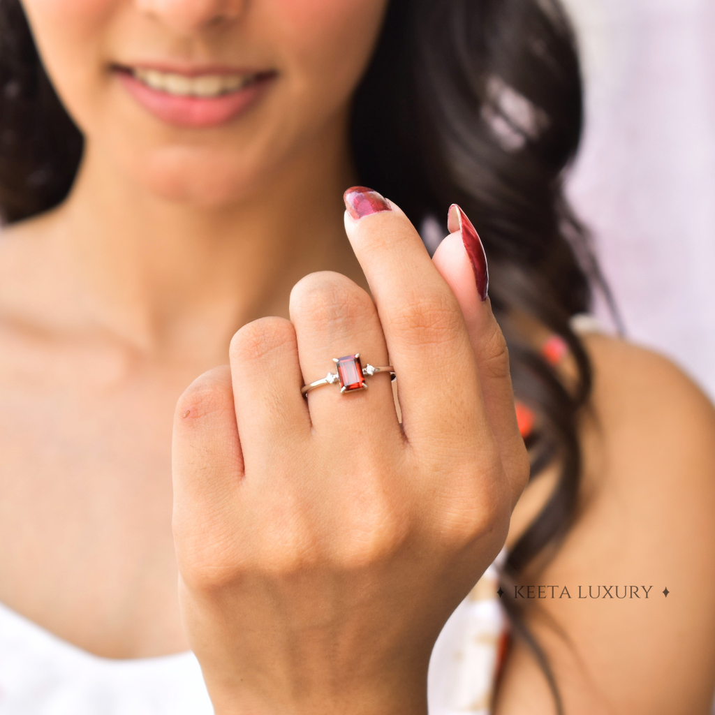 Radiant Red - Garnet Ring -