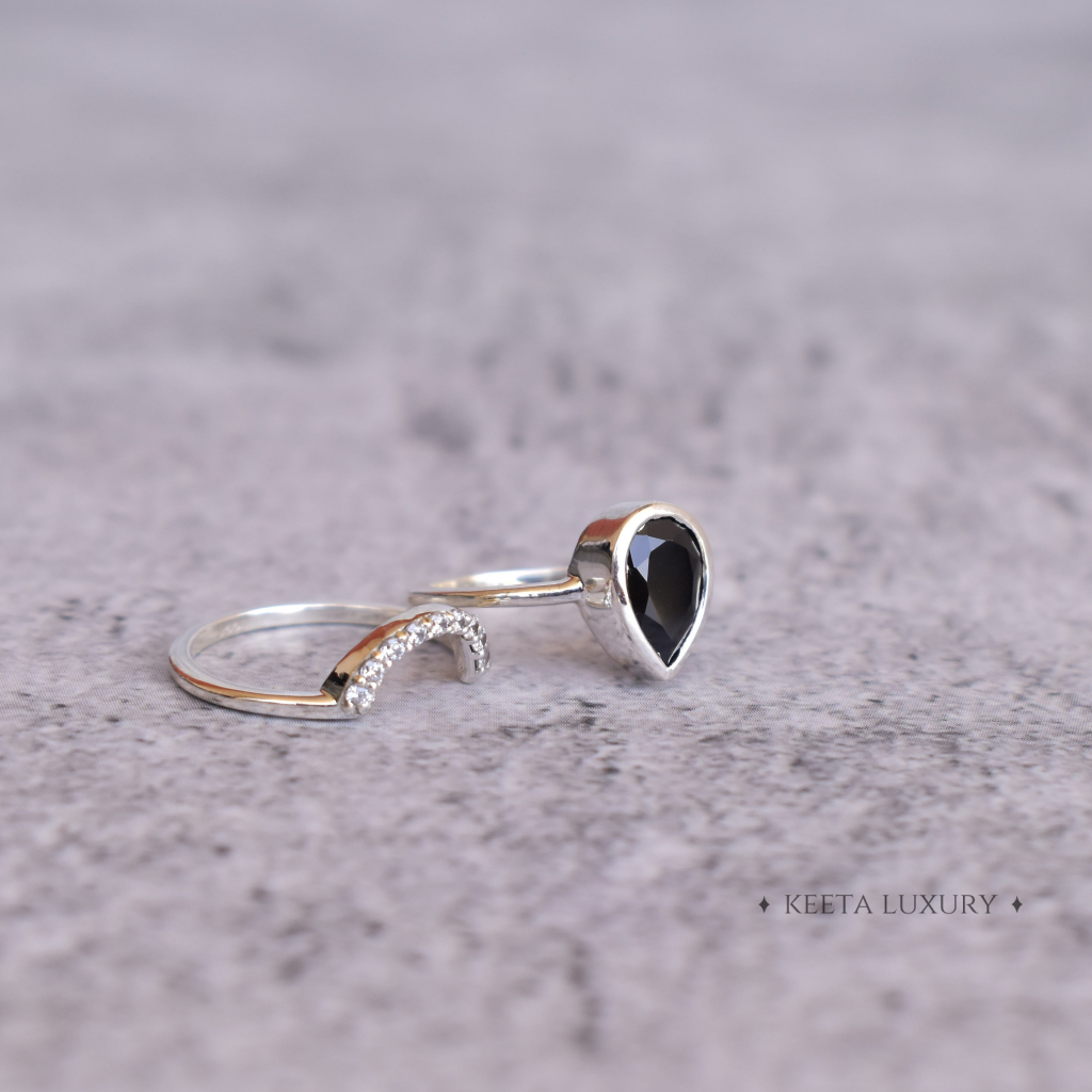 Raven's Tear - Black Onyx Ring Set -