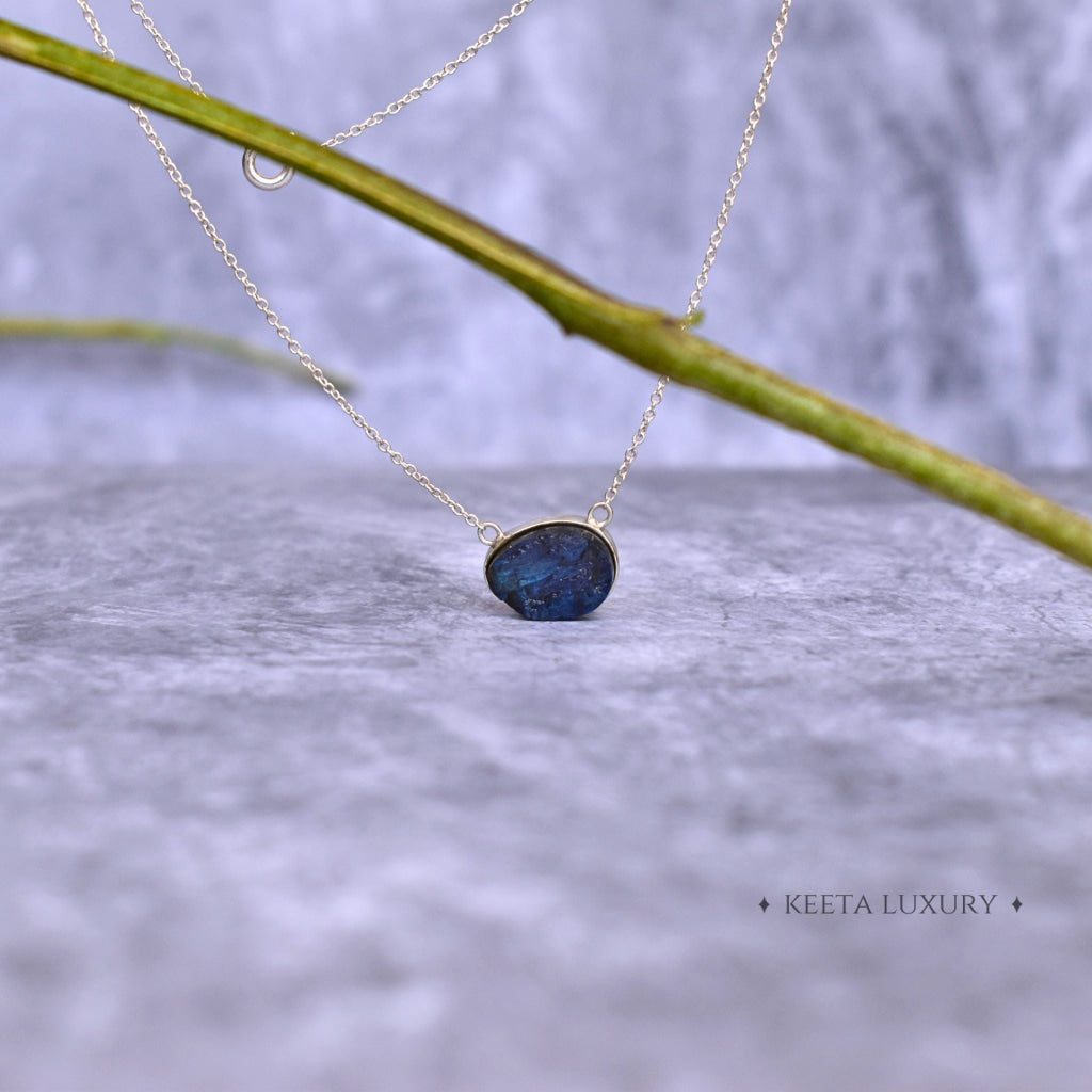 Raw - Labradorite Necklace Necklaces