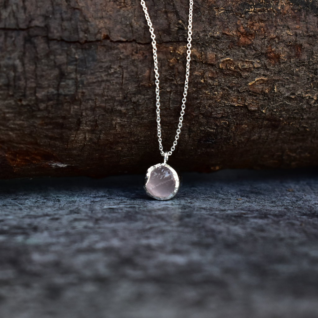 Rawnetic - Rose quartz necklace -