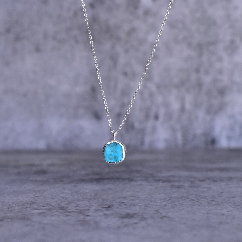 Rawnetic - Turquoise Necklace -