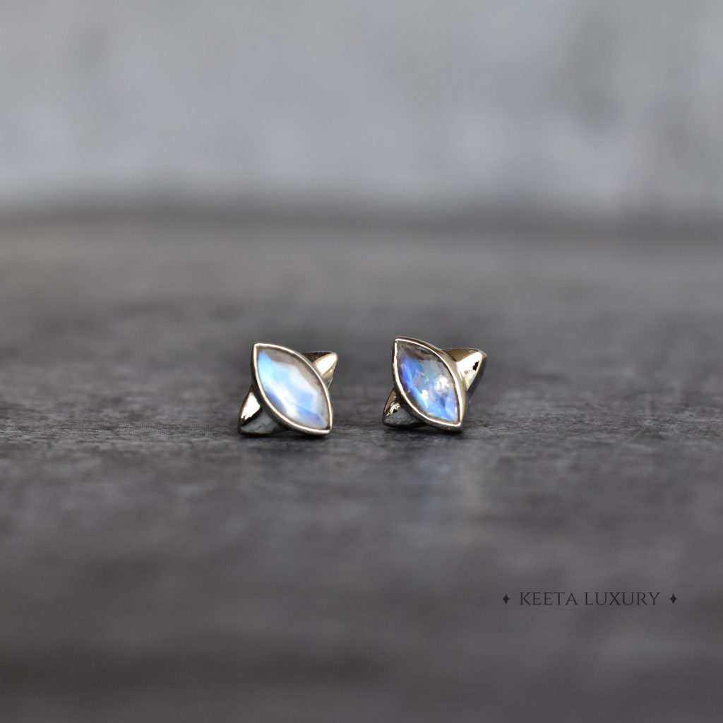 Shield Guardian - Moonstone Studs -
