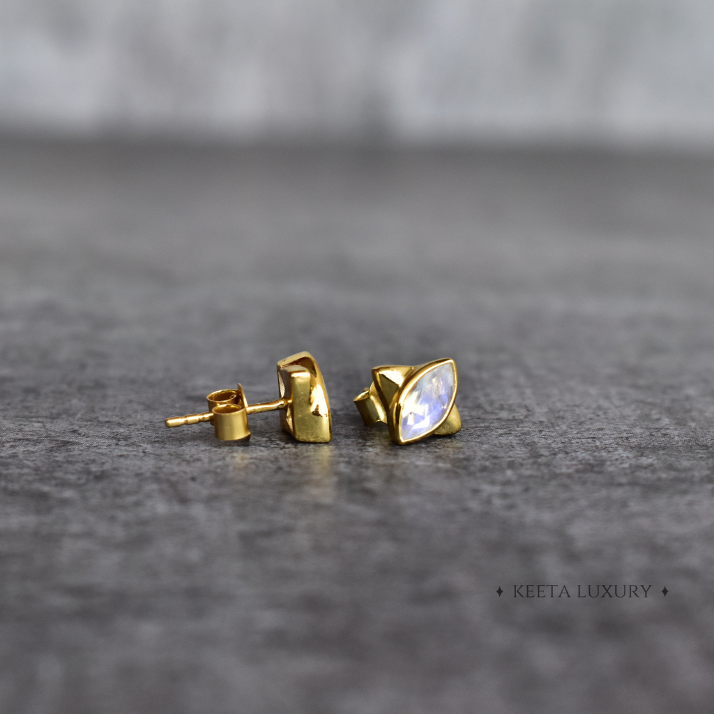 Shield Guardian - Moonstone Studs -
