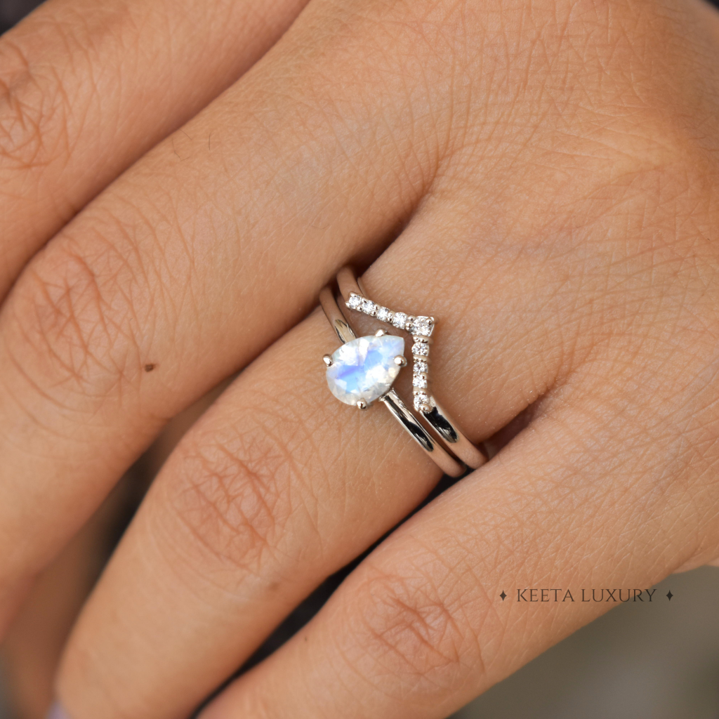 Stone Creek - Moonstone Ring -