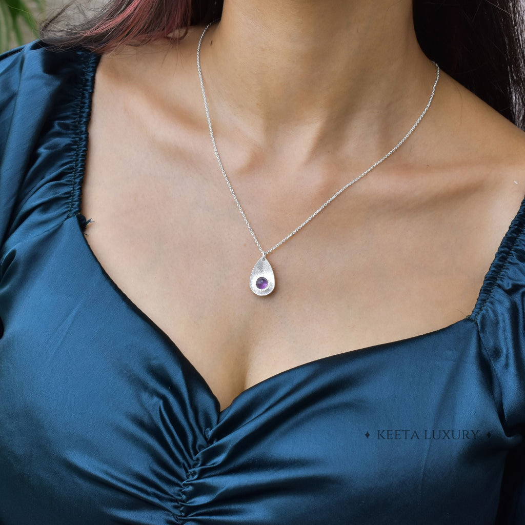 Subtle Elegance - Amethyst Necklace -