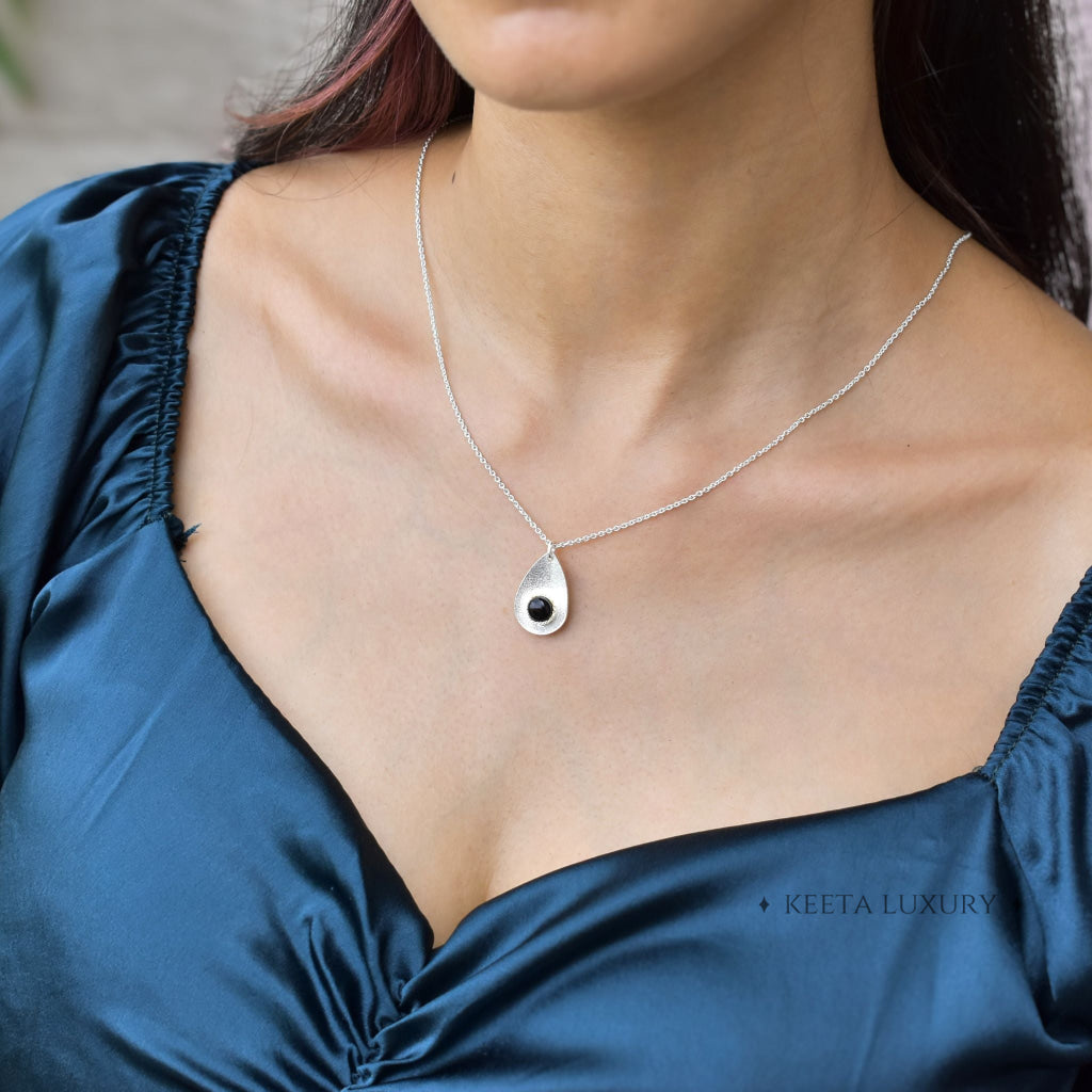 Subtle Elegance - Black Onyx Necklace -