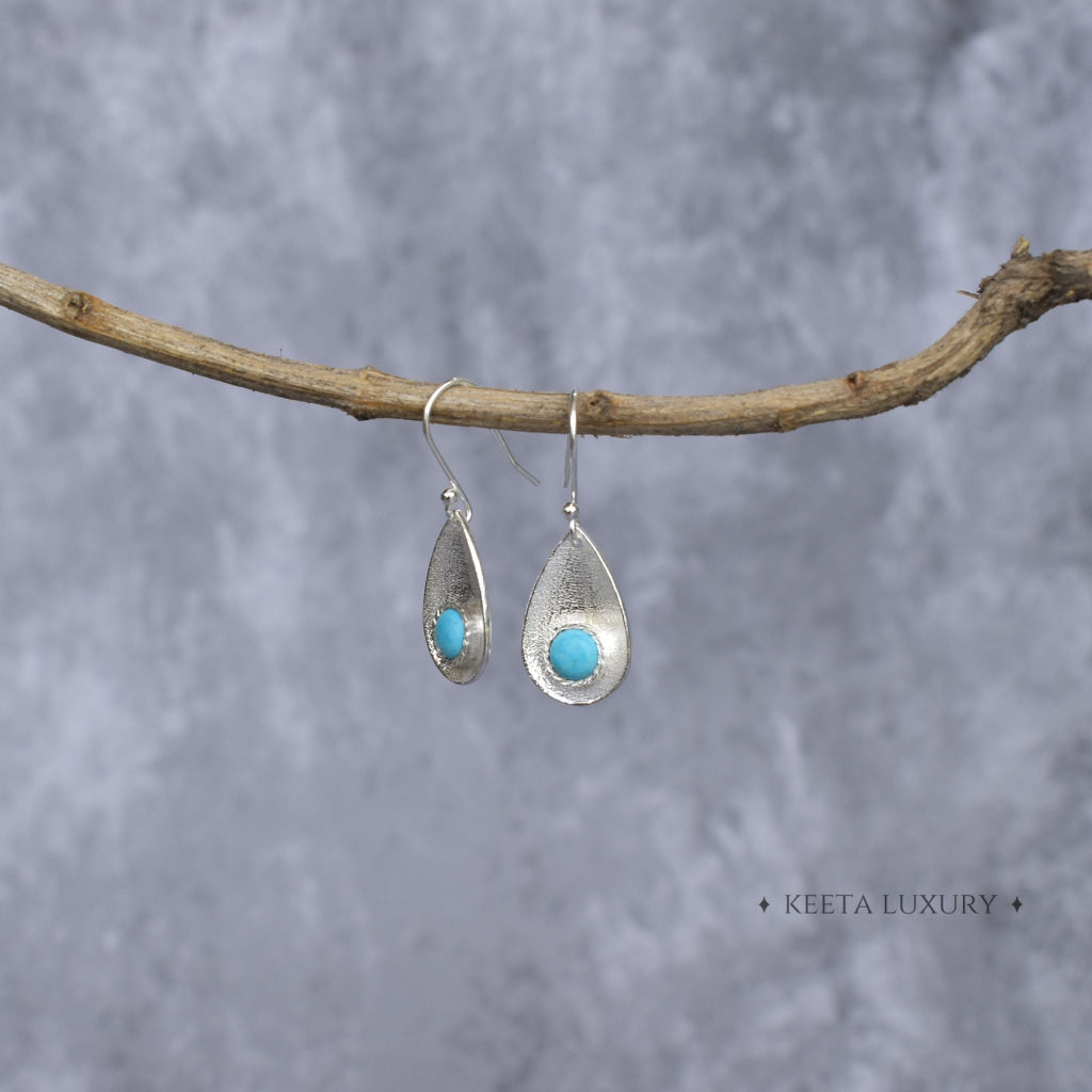 Subtle Elegance - Turquoise Earrings -