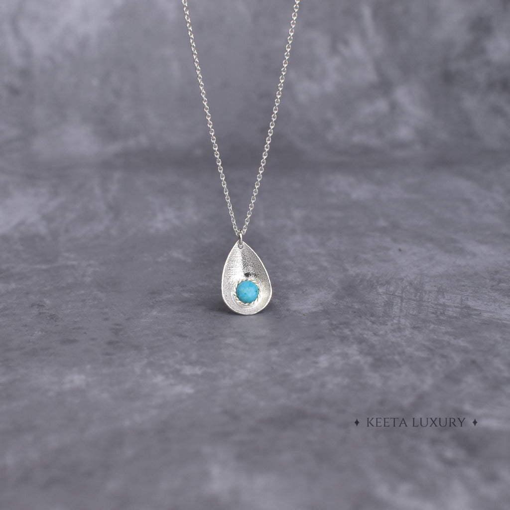Subtle Elegance - Turquoise Necklace -