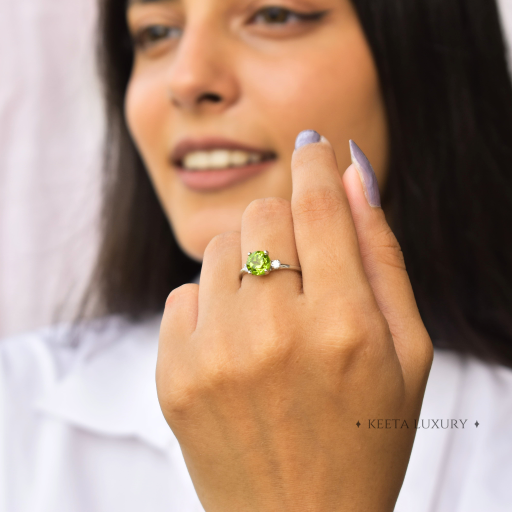 Summer Breeze - Peridot Ring -