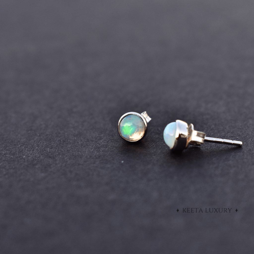 Tiny Star - Opal studs -