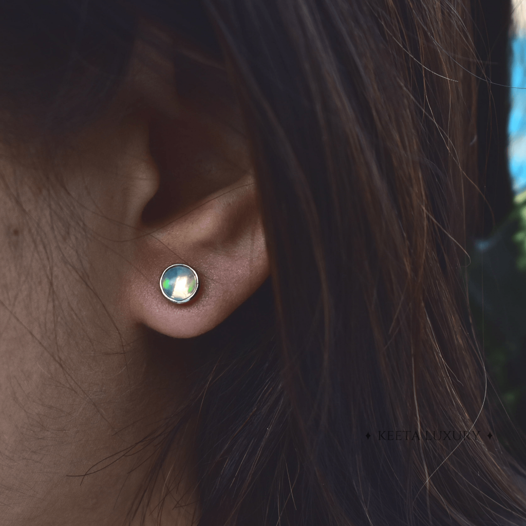 Tiny Star - Opal studs -