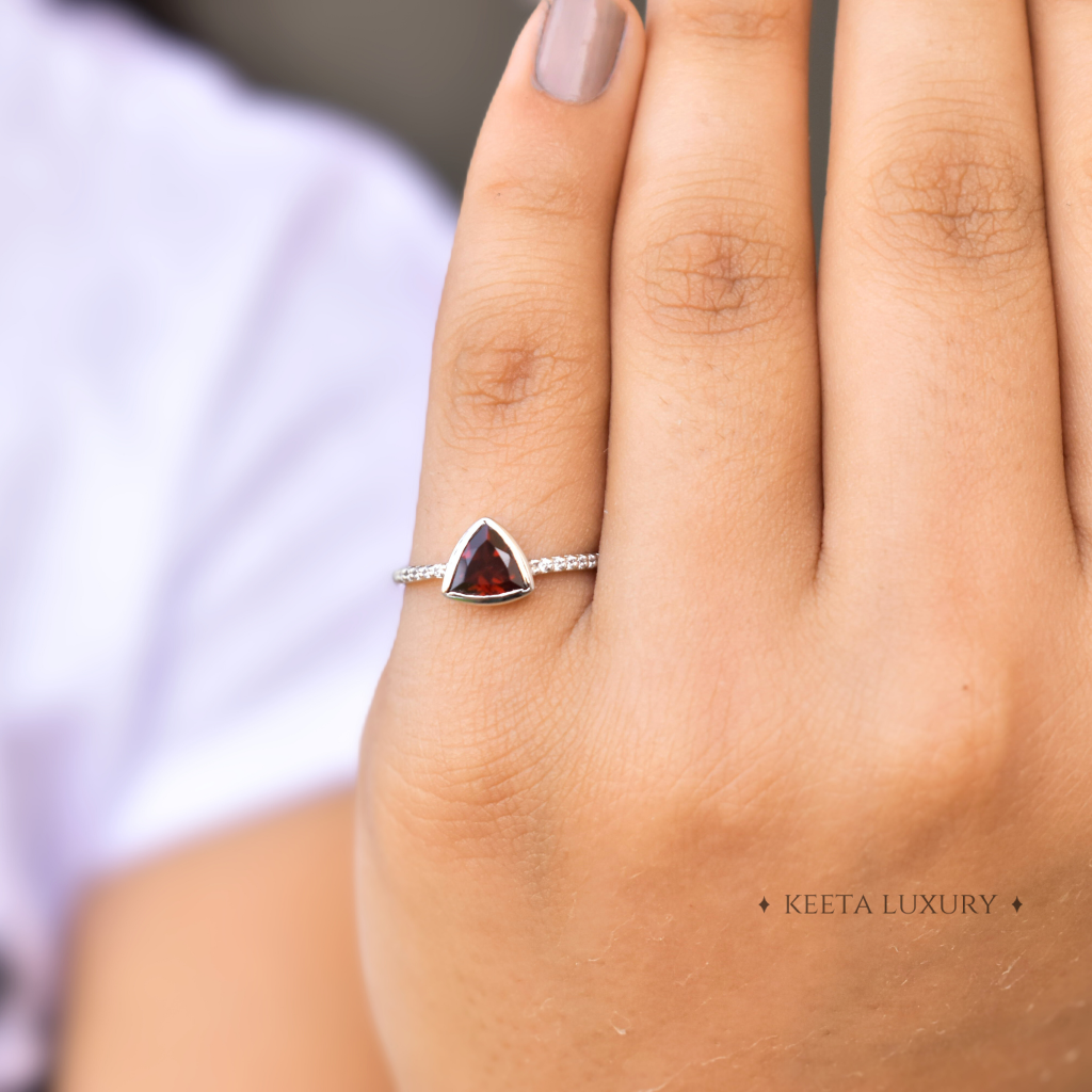 Trillion Tango - Garnet Ring -