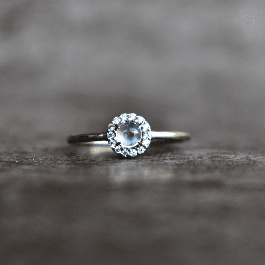 Whispering Moon - Moonstone Ring -