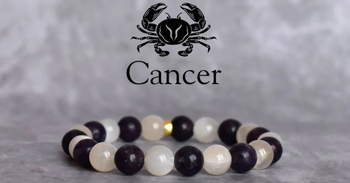 What Bracelet Should Cancer Wear