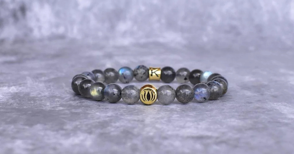 Labradorite Stone Bracelet Benefits
