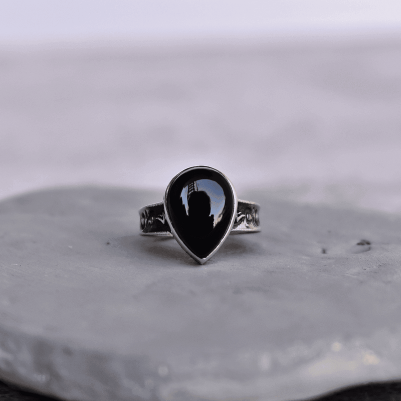 Antique Charmer - Black Onyx Ring - KEETA LUXURY