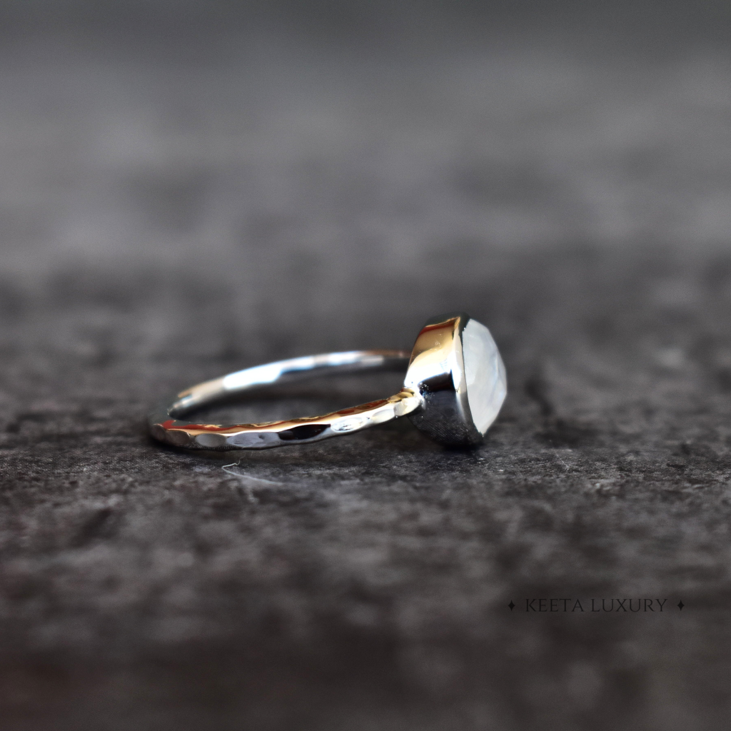 Bohemian Facets - Moonstone Ring -