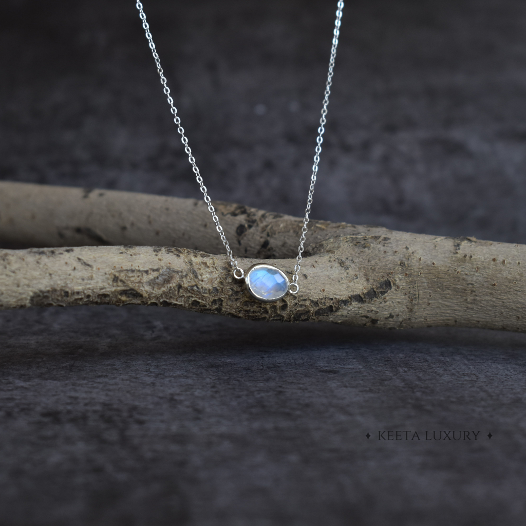 Bohemian Protect - Moonstone Necklace -