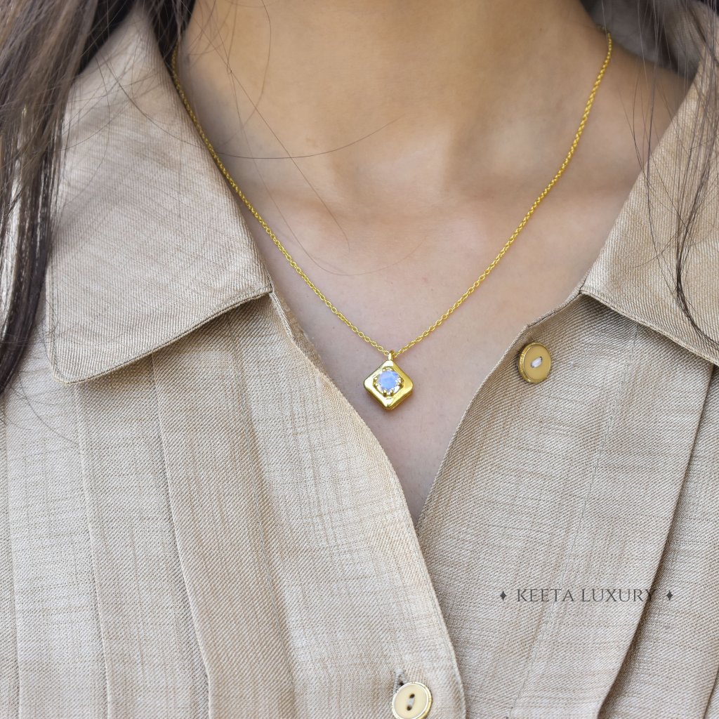 Classic - Moonstone Necklace -