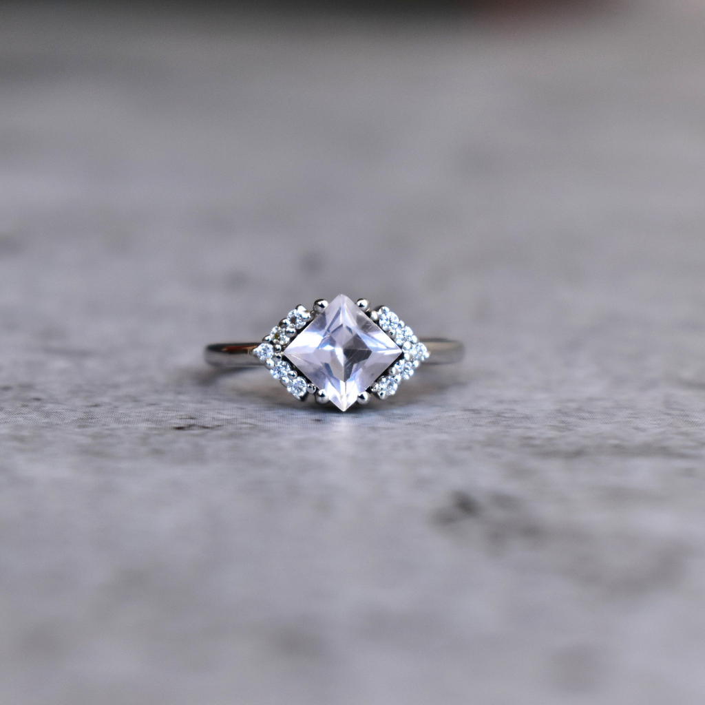 Classic Square - Rose Quartz Ring -