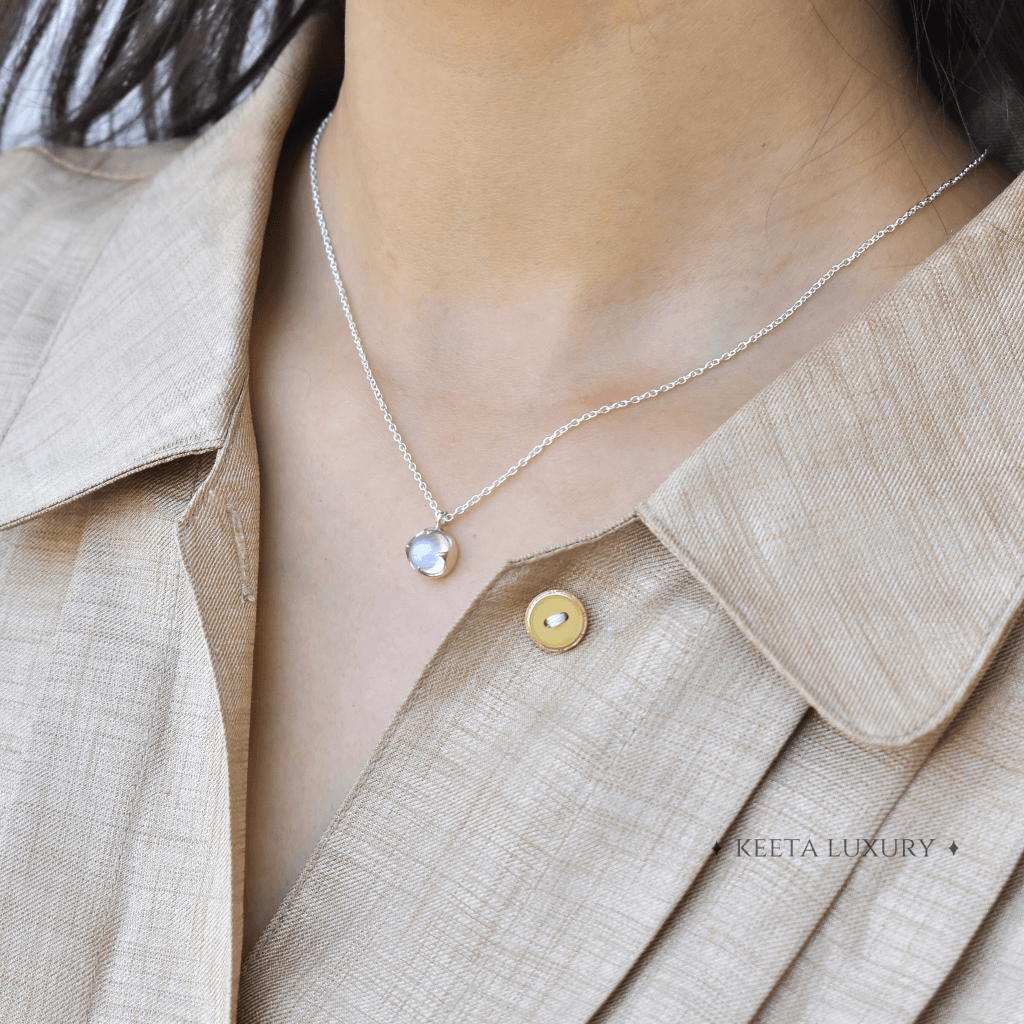 Claw - Moonstone Necklace -