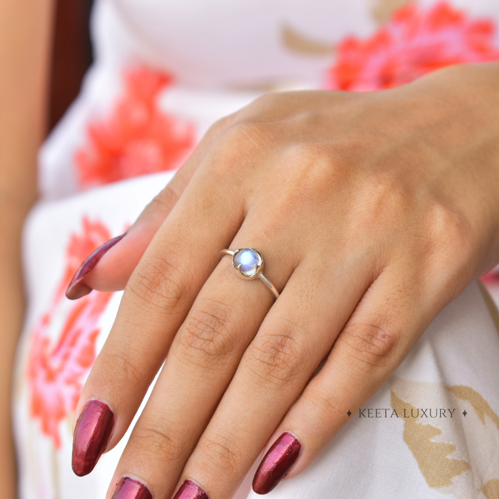 Claw - Moonstone Ring -